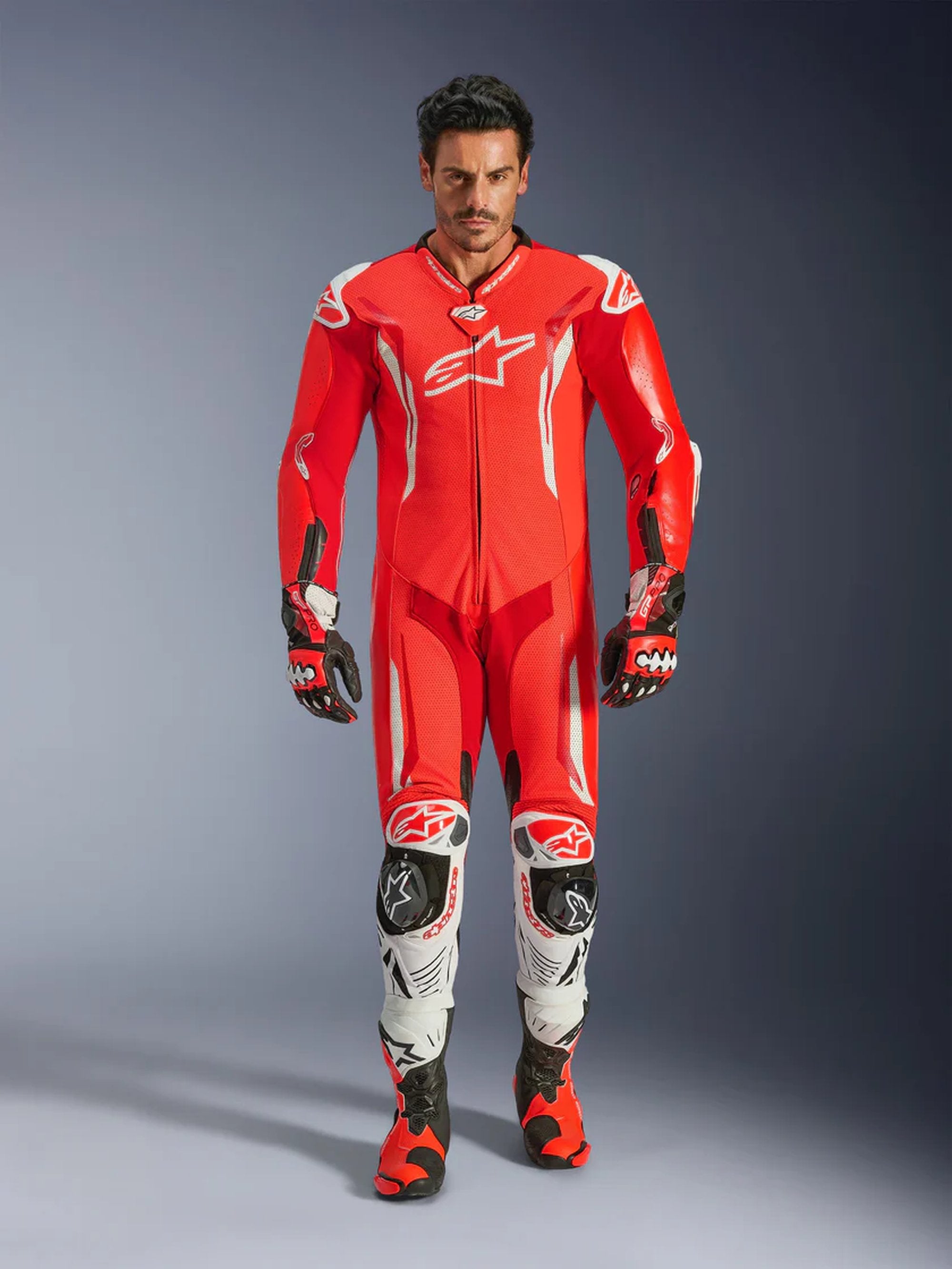 1-pcs GP Tech v5 Leather suit