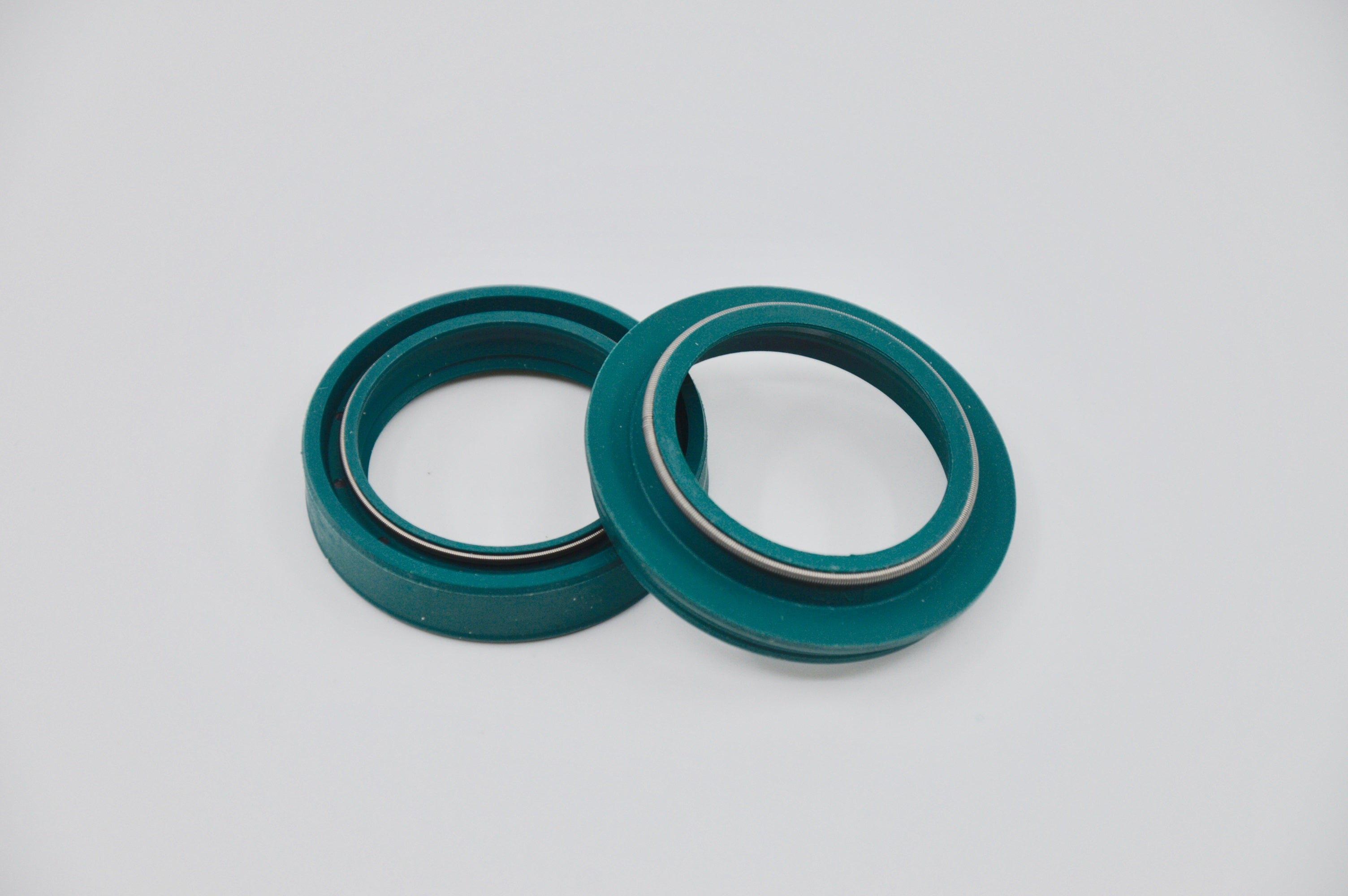 SKF Oil & Dust Seal Kit 37 mm. - SHOWA