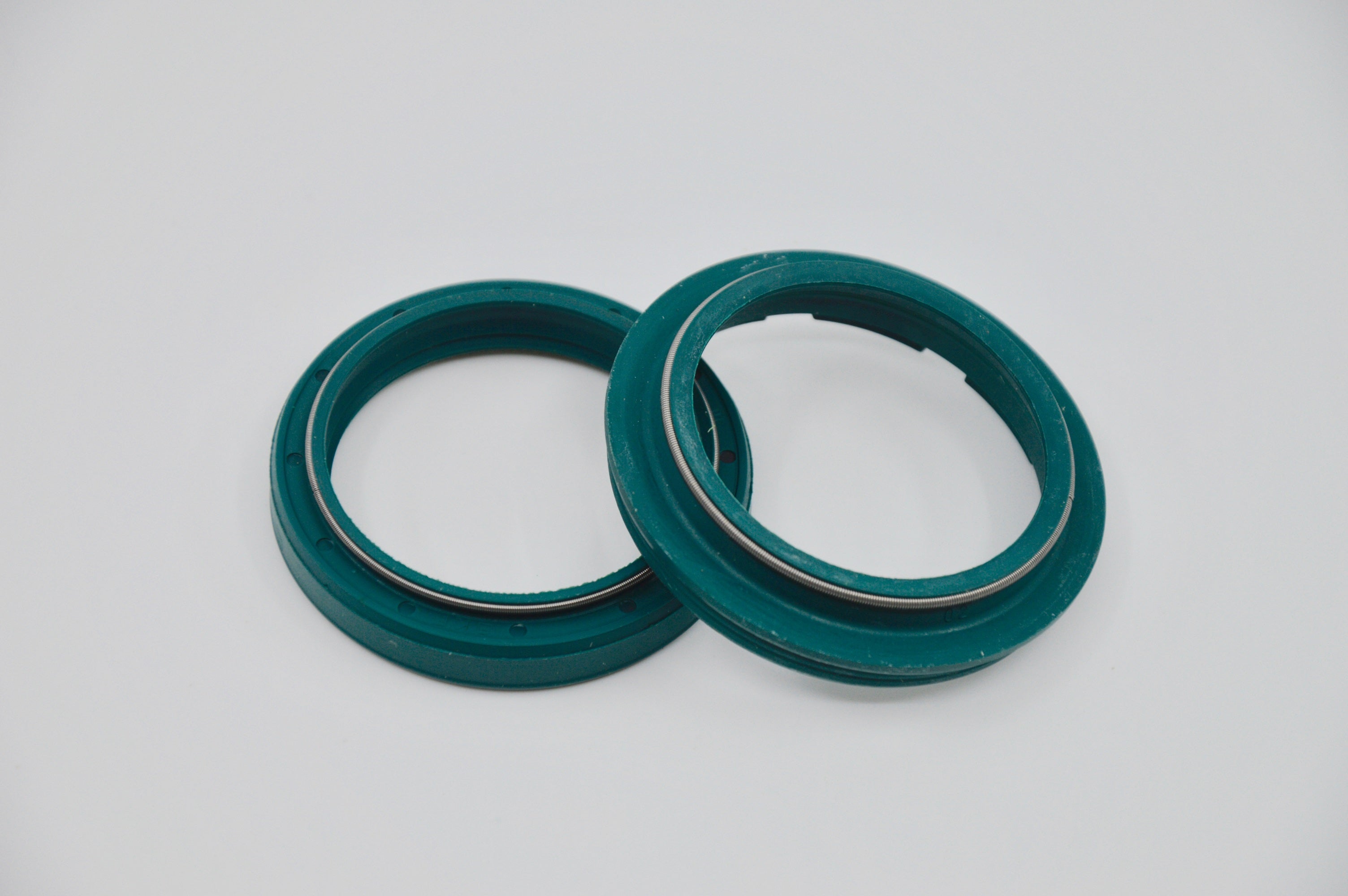 SKF Oil & Dust Seal Kit 46 mm. - KAYABA
