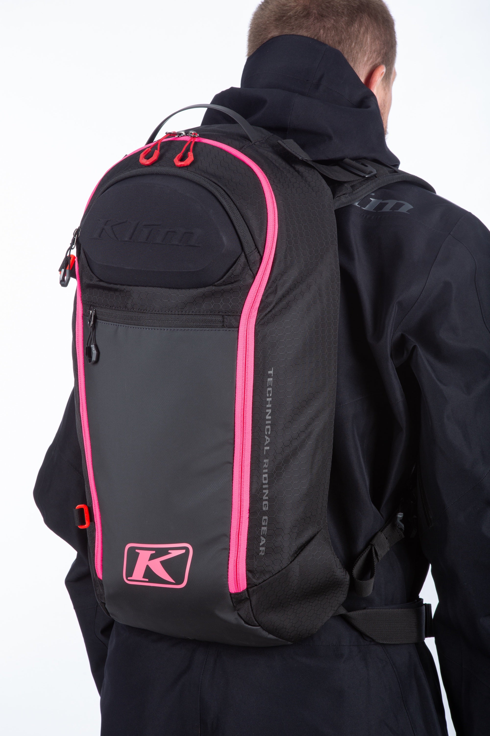Krew 16 Backpack